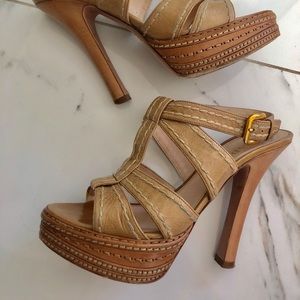 Beautiful Prada tan platform strappy heels